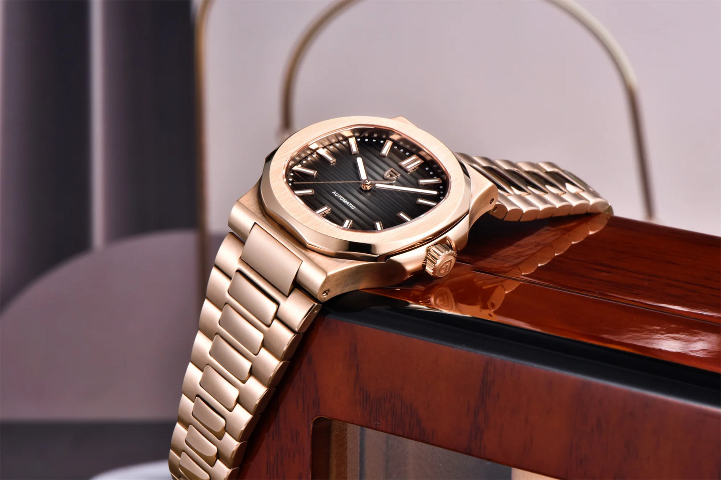 PAGANI DESIGN 2026 Neue luxuriöse Automatikuhr für Herren, mechanische Armbanduhr aus Edelstahl mit Saphirglas, 40MM, Barrel-Zifferblatt