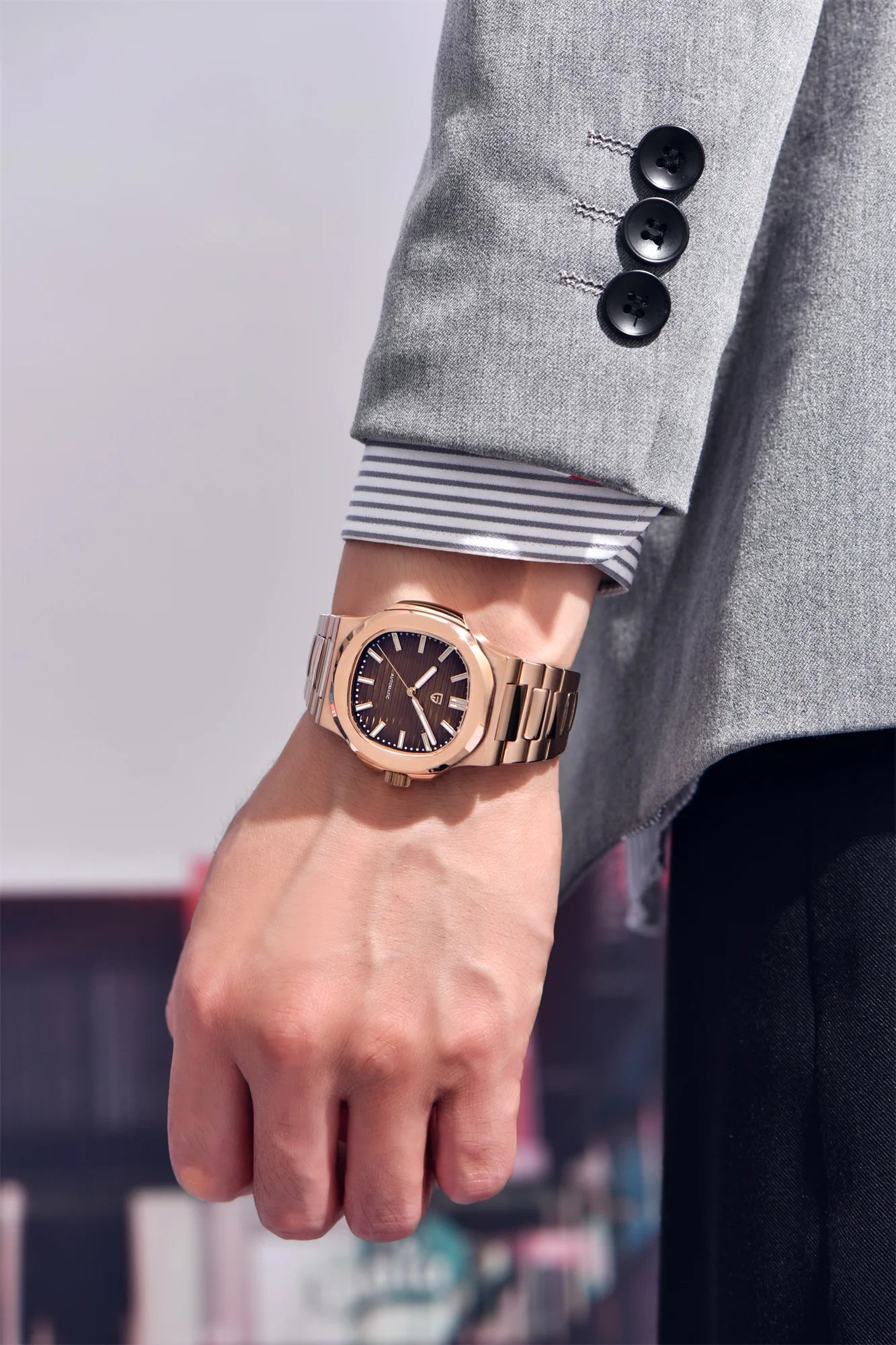 PAGANI DESIGN 2026 Neue luxuriöse Automatikuhr für Herren, mechanische Armbanduhr aus Edelstahl mit Saphirglas, 40MM, Barrel-Zifferblatt