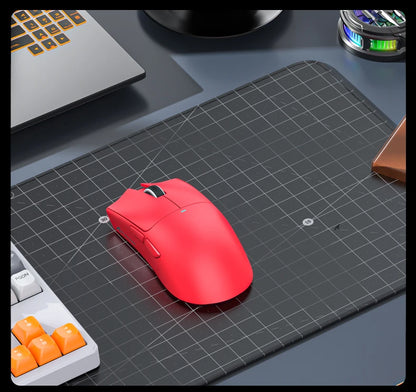 Ratón gaming inalámbrico ATTACK SHARK X11SE, trimodo, superligero de 63g con sensor PAW3311, 22000 DPI, batería de 300mAh, doble controlador