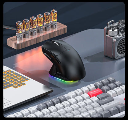 Attack Shark X11&R1 Tri-Mode-Bluetooth-Wireless-Maus mit Ladestation, RGB, ergonomische leichte Maus, PC-Gaming-Zubehör