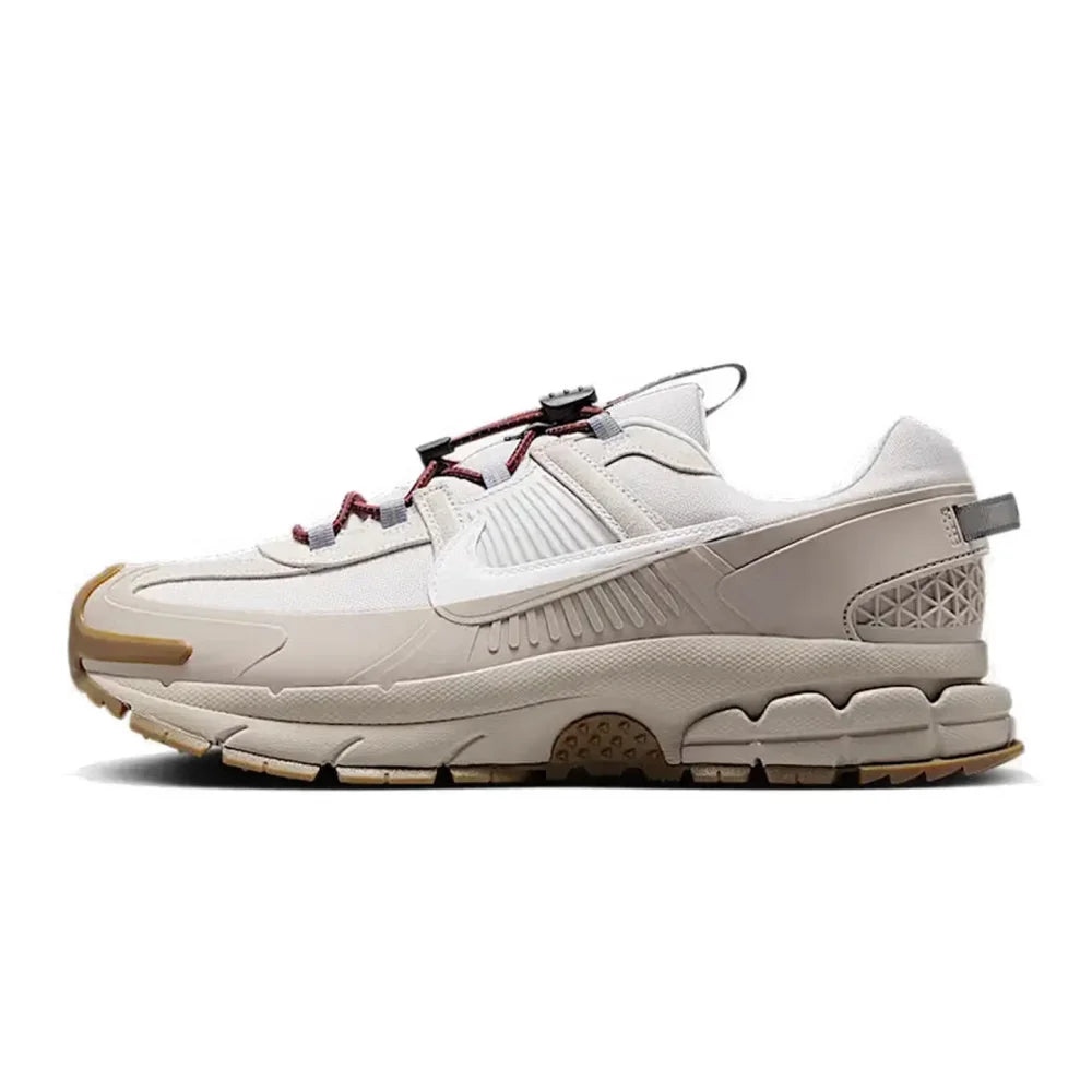 „Nike Zoom Vomero 5 Roam“ – lengvi, patvarūs, neslystantys, amortizuoti žemi kasdieniai bėgimo bateliai, unisex stiliaus, modelis FV2295-201