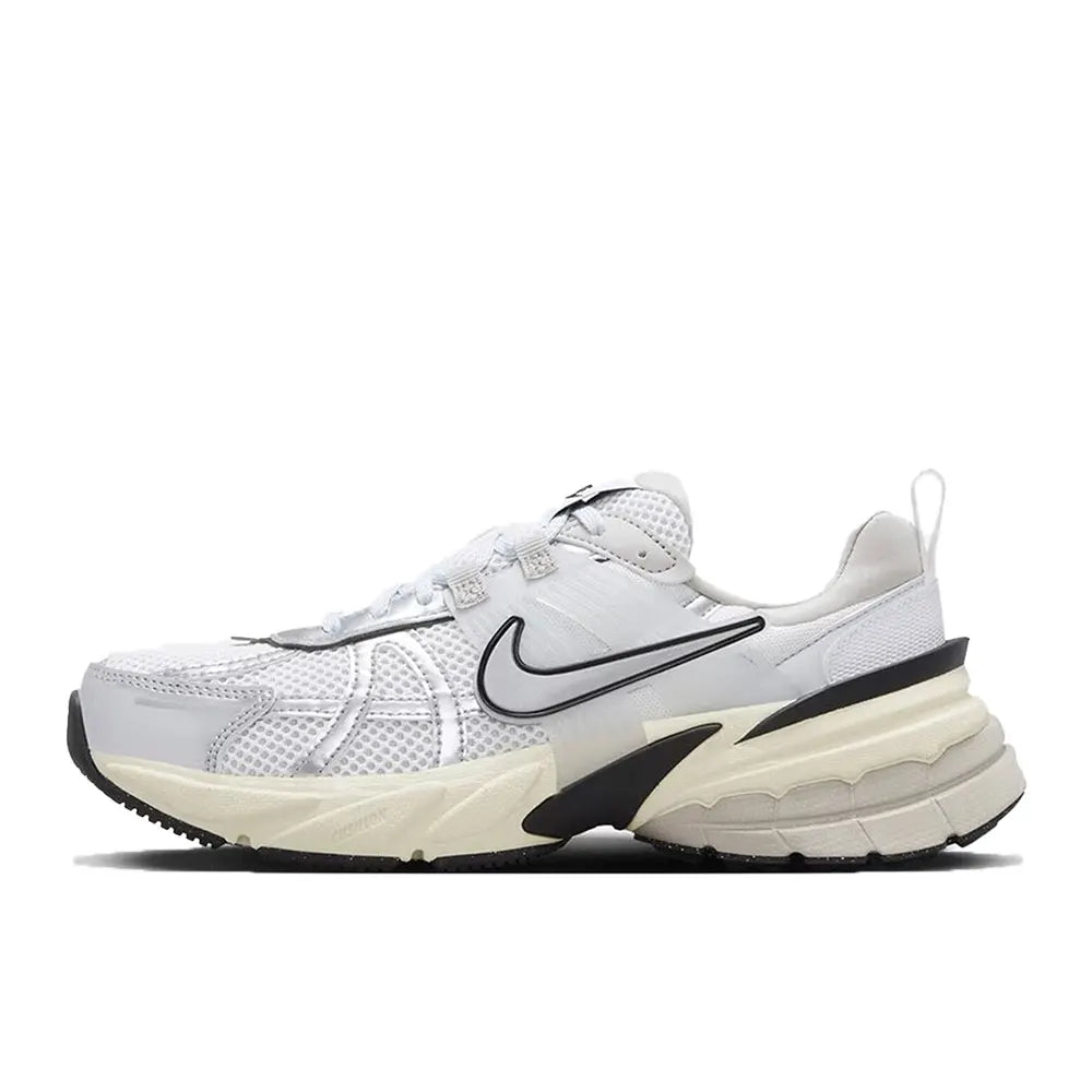Nike V2K Run Ανδρικά παπούτσια τρεξίματος χαμηλού προφίλ: Ευέλικτα, ανθεκτικά, για casual προπόνηση και μετακινήσεις στην πόλη HJ4497-001