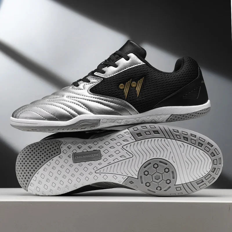 Nouvelles chaussures de football pour hommes, crampons montants pour terrain gazonné, antidérapantes, de haute qualité, pour futsal, idéales pour les matchs en salle et l'extérieur, très vendues.