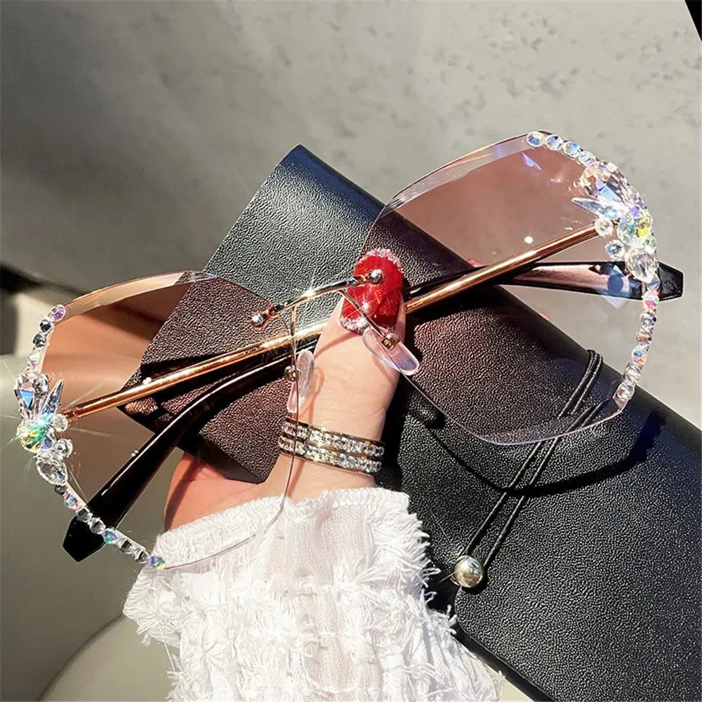New Borderless Metal Sunglasses Women's Decorative Diamond Sun Glasses Gradient Lens Women Luxury Brand Designers Eyewear UV400
