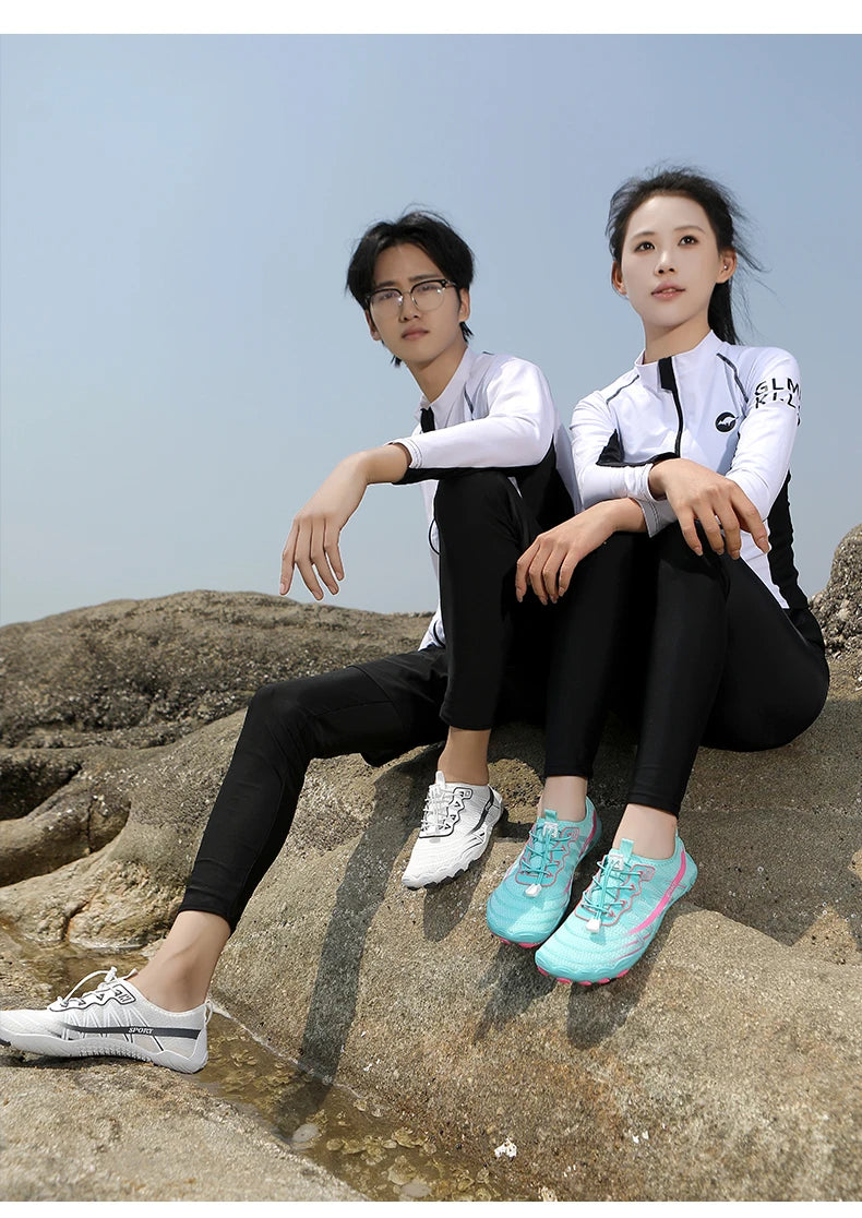 Novos sapatos aquáticos 2025 barefoot para praia e desporto, sapatos de natação antiderrapantes de alta qualidade, sapatos desportivos casuais de cinco dedos unissexo