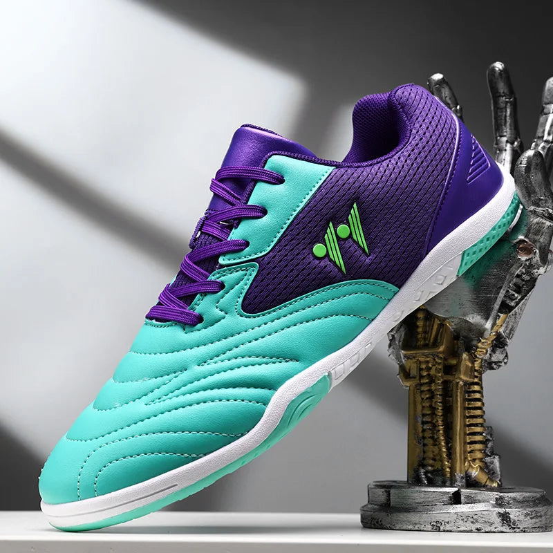 Nouvelles chaussures de football pour hommes, crampons montants pour terrain gazonné, antidérapantes, de haute qualité, pour futsal, idéales pour les matchs en salle et l'extérieur, très vendues.
