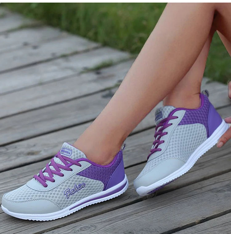Women’s Sneakers 2025 New Fashion Flat Women’s Shoes Vulcanized Casual Sneakers Women Lace-Up Women’s Sneakers Tenis Feminino