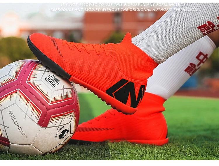 Crampons de Football pour hommes, bottes de Football, crampons d'entraînement, professionnels, résistants à l'usure, antidérapants, longues pointes TF/FG, rouge, nouveau