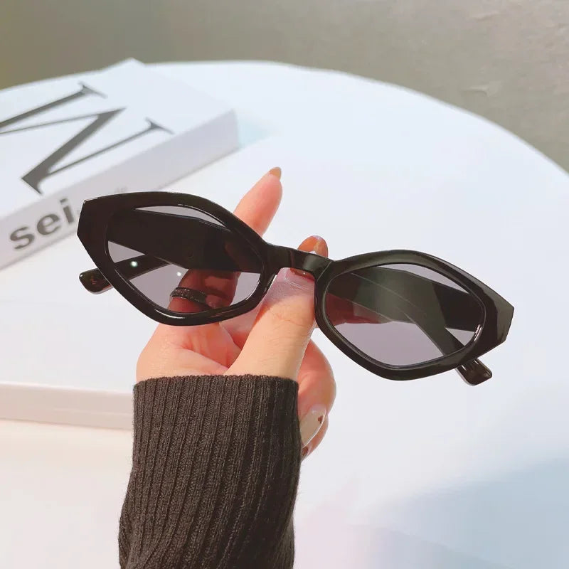 European and American Versatile Irregular Small Frame Sunglasses Fashionable and Trendy UV Resistant Street Photography Glasses