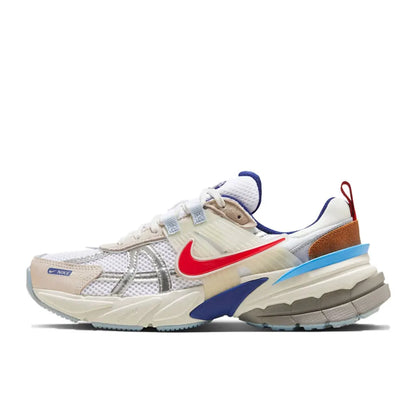 Nike V2K Run Ανδρικά παπούτσια τρεξίματος χαμηλού προφίλ: Ευέλικτα, ανθεκτικά, για casual προπόνηση και μετακινήσεις στην πόλη HJ4497-001