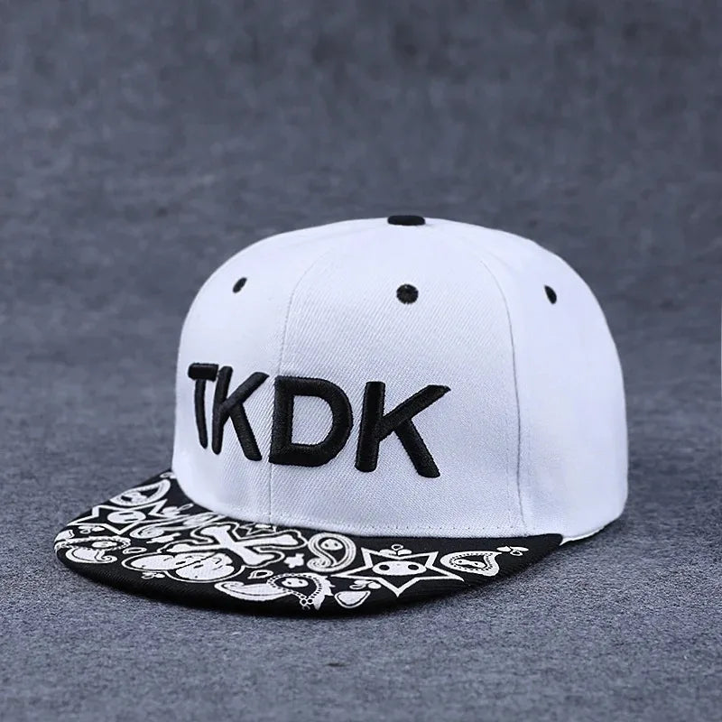 Herren-Baseballkappe mit Buchstabenstickerei, „Tide“, universell kombinierbar, flache Krempe; Damen-Sommer-Hip-Hop-Kappe, Outdoor-Sonnenkappe, verstellbare Schirmkappe