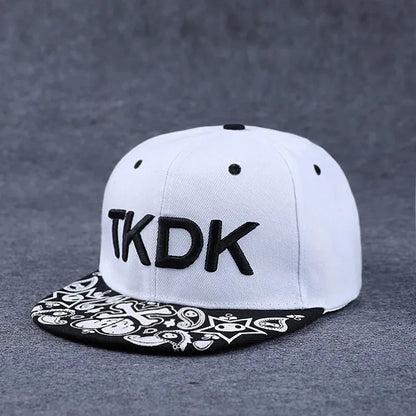 Herren-Baseballkappe mit Buchstabenstickerei, „Tide“, universell kombinierbar, flache Krempe; Damen-Sommer-Hip-Hop-Kappe, Outdoor-Sonnenkappe, verstellbare Schirmkappe