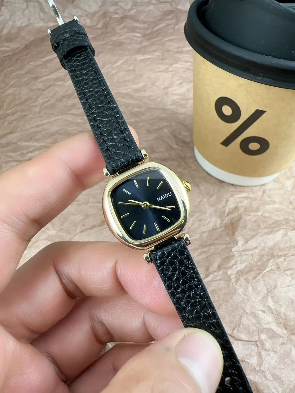 Hot Sale Women Watch Simple Small Dial Quartz Watches Luxury Ladies Gift Wristwatch Fashion Student Leather Strap Clock Relógio