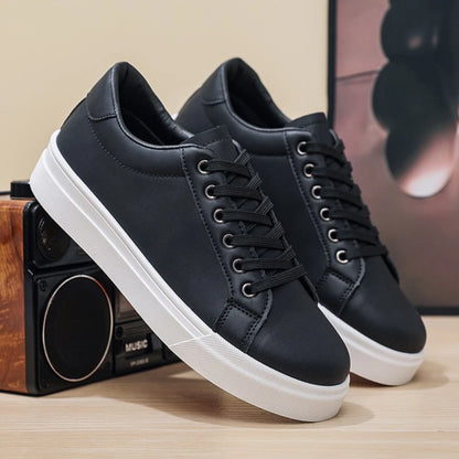 New Hot Selling Fashionable Men's Board Shoes Trendy White Shoes Student Sports Leisure Shoes Versatile Men's Shoes