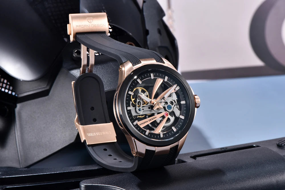 Zegarek męski PAGANI DESIGN – luksusowy model z mechanizmem automatycznym typu „skelet” (z widocznym mechanizmem), wyposażony w tourbillon, szkło szafirowe z powłoką antyrefleksyjną, wodoodporny i luminescencyjny.
