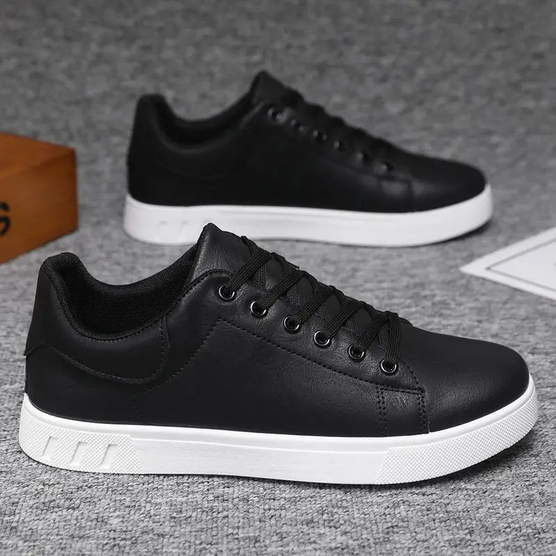 2026 Men's Shoes, New Style Four Seasons Fashionable Versatile Soft Sole White Casual Shoes, Breathable Summer Men’s Sneakers