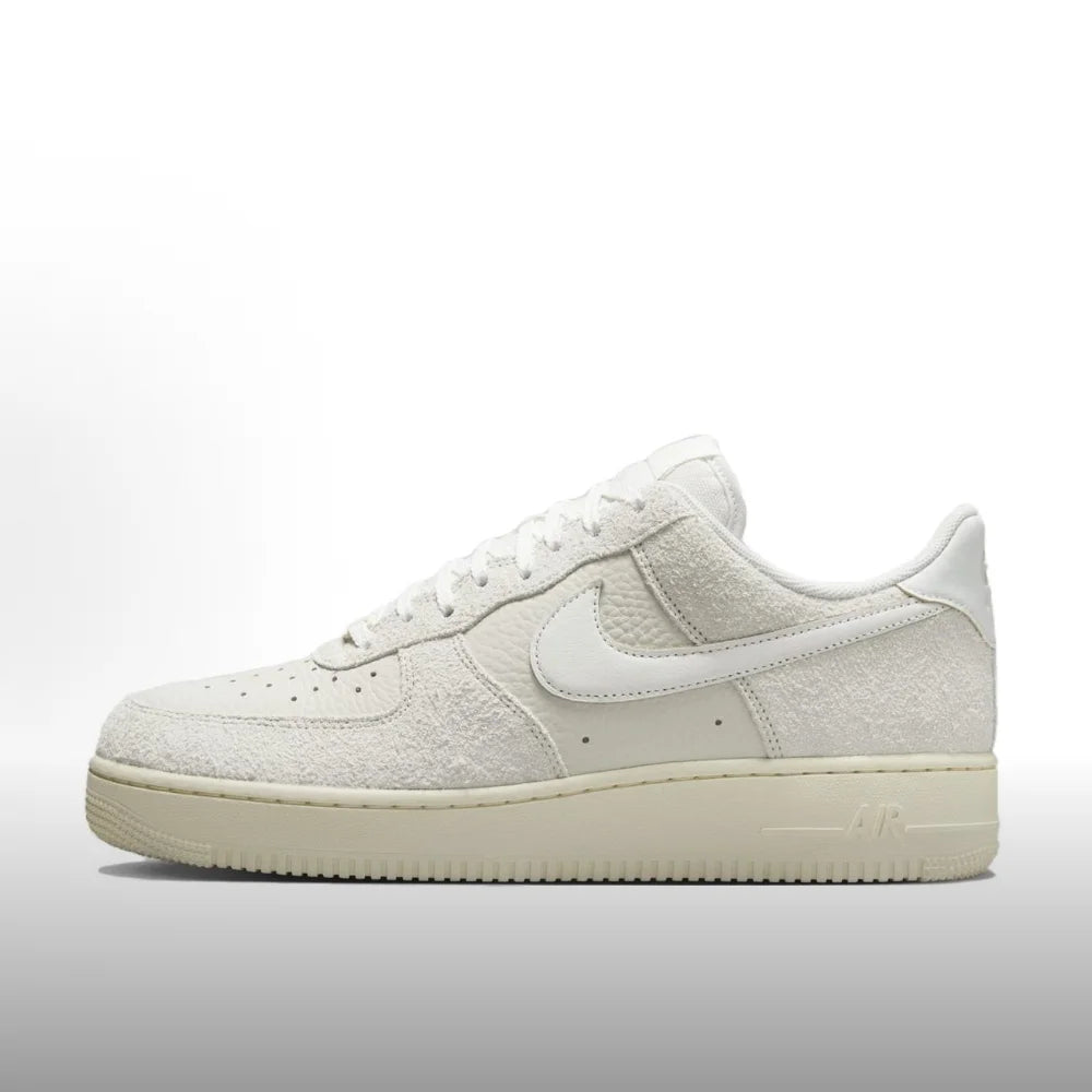 Baskets Nike Air Force 1'07 pour femme, style classique, en cuir résistant, confortables et rembourrées, chaussures décontractées pour tous les jours, HQ3905-500