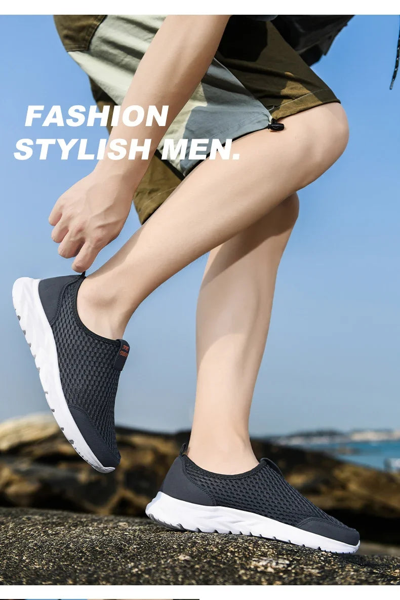 2025 New Shoes Men Loafers Light Walking Breathable Summer Comfortable Casual Shoes Men Sneakers Zapatillas Hombre Plus