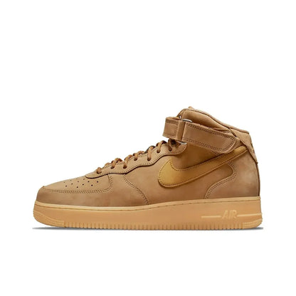 Nike Air Force 1 Mid -unisex-lenkkarit – klassinen muotoilu, pehmustettu nilkkatuki monipuoliseen vapaa-ajan käyttöön CW2289-111