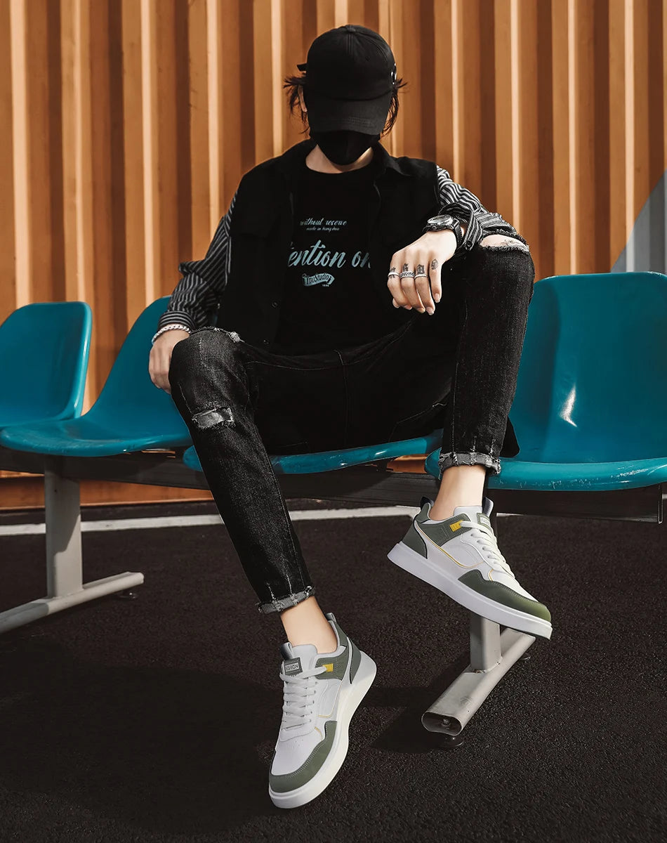 Sneakers basse casual sportive da uomo, stile basket fashion, street style, scarpe da skateboard per ragazzi