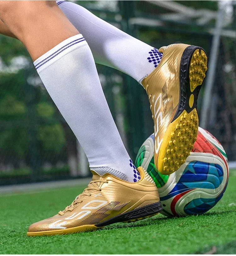 Nouvelles chaussures de football pour hommes, chaussures d'entraînement, baskets de match, chaussures de football pour terrain en herbe, chaussures de sport professionnelles antidérapantes, ultra-légères, unisexes.