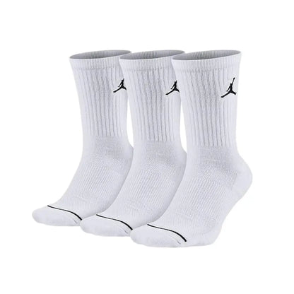 Nike EVERYDAY CREW: Stilvolle, bequeme, rutschfeste und strapazierfähige Unisex-Basketball-Socken (3er-Pack) DA2123-100