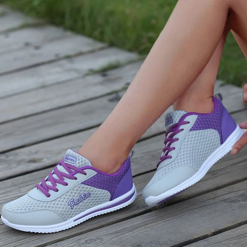 Women’s Sneakers 2025 New Fashion Flat Women’s Shoes Vulcanized Casual Sneakers Women Lace-Up Women’s Sneakers Tenis Feminino