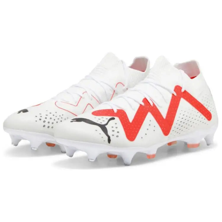 Chaussures de football Puma Future Match Mxsg, confortables et durables, modèle blanc 107369-01.