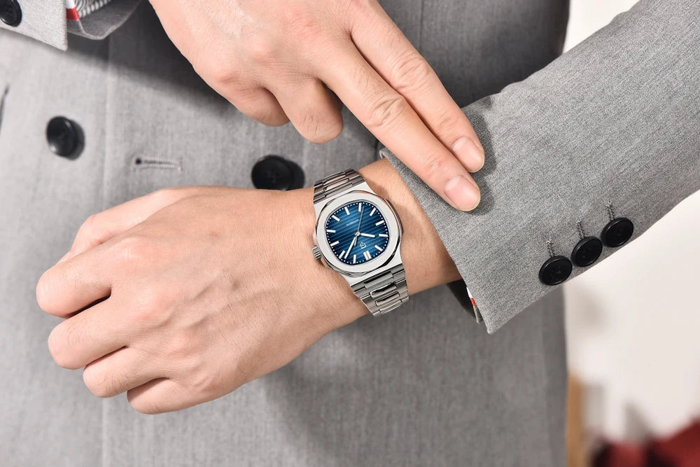 PAGANI DESIGN 2026 Neue luxuriöse Automatikuhr für Herren, mechanische Armbanduhr aus Edelstahl mit Saphirglas, 40MM, Barrel-Zifferblatt