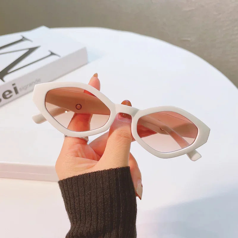 European and American Versatile Irregular Small Frame Sunglasses Fashionable and Trendy UV Resistant Street Photography Glasses