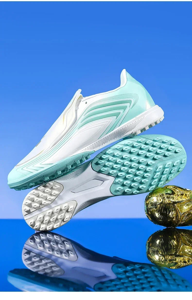 Nouvelles chaussures de football pour hommes, baskets de futsal, crampons de haute qualité, antidérapantes, chaussures de football d'intérieur, pour terrain synthétique, best-seller, montantes, pour extérieur