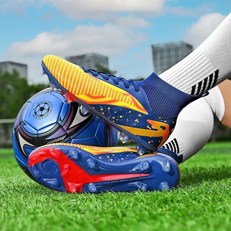 Nouvelles chaussures de football pour hommes, antidérapantes, pour futsal, à haute cheville, pour intérieur et extérieur, chaussures de sport de haute qualité, bottes de football ultralégères antidérapantes