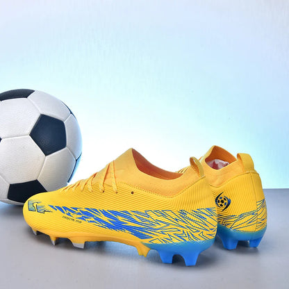 Nouvelles chaussures de football professionnelles pour hommes, chaussures de football antidérapantes, unisexes, respirantes, chaussures de futsal, nouvelles chaussures à crampons, livraison directe, ultralégères