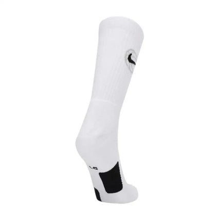 Nike EVERYDAY CREW: Stilvolle, bequeme, rutschfeste und strapazierfähige Unisex-Basketball-Socken (3er-Pack) DA2123-100