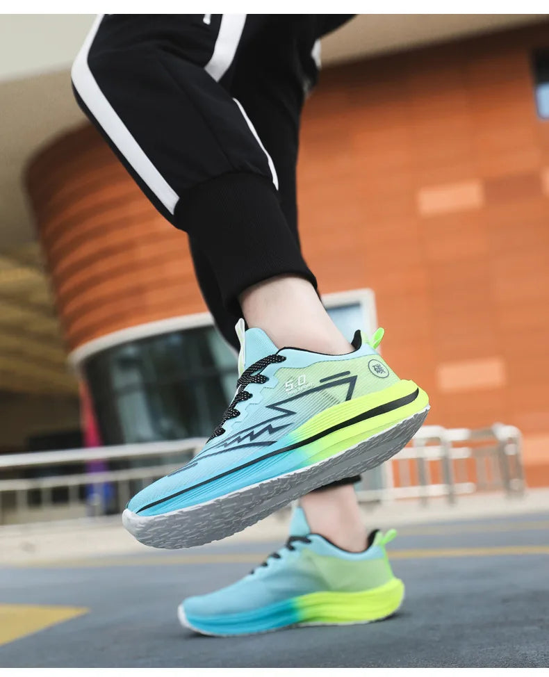 Unisex Lightweight Breathable Running Shoes Sporty Casual Low Top Flat Laced Footwear for Men And Women in Various Colors