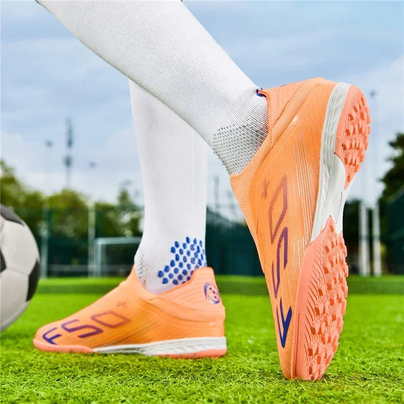 Nouvelles chaussures de football pour hommes, chaussures de match en extérieur, baskets de soccer, chaussures montantes de haute qualité, crampons antidérapants pour futsal et terrain synthétique, meilleures ventes