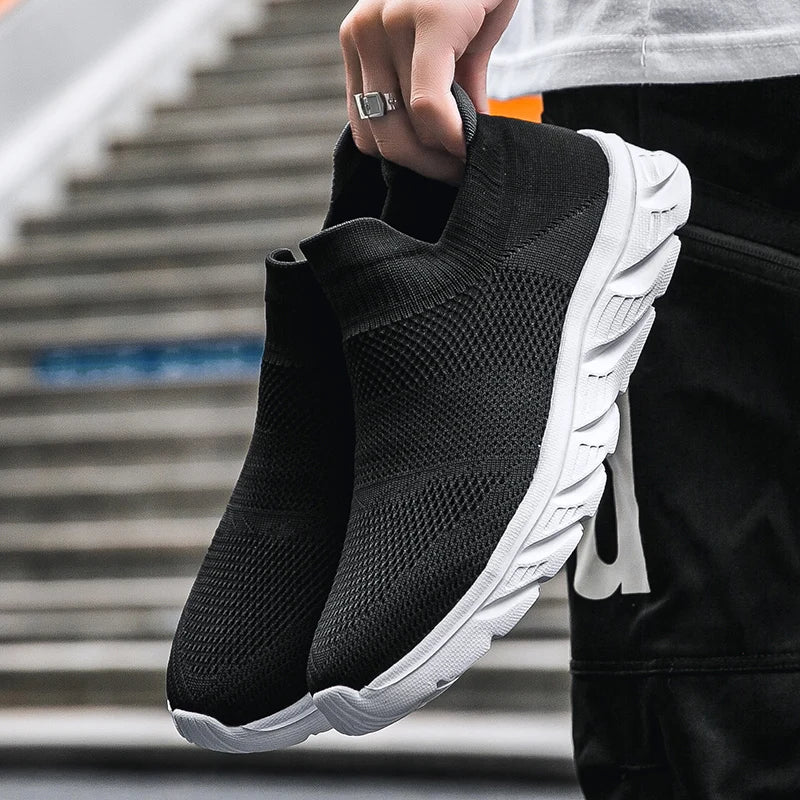 Breathable Men Casual Shoes Slip on Male Vulcanized Shoes Lightweight Men's Casual Sneakers Soft Anti-slip Flats Outdoor Loafers