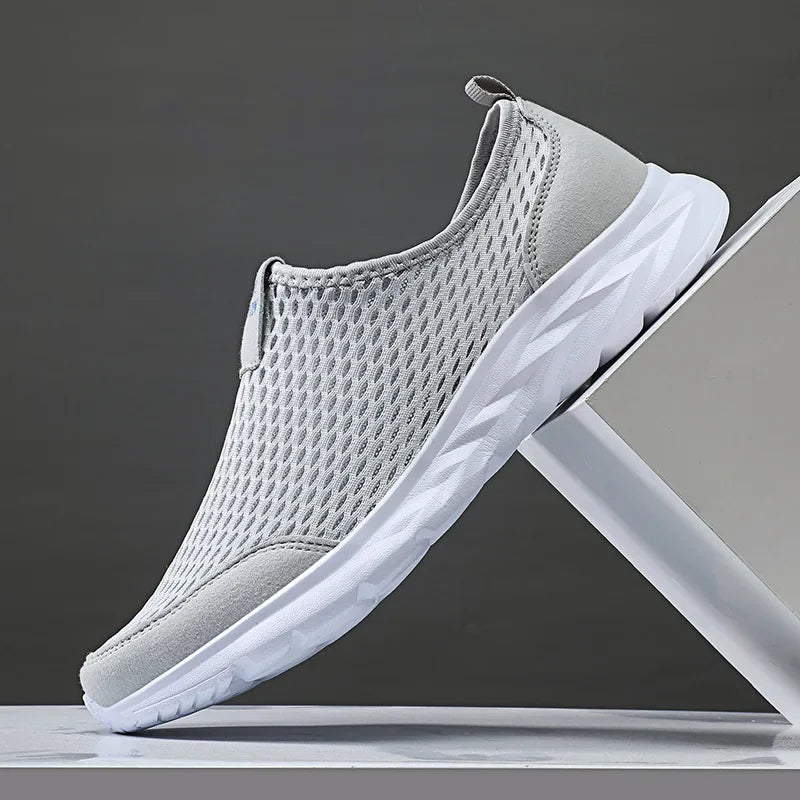 2025 New Shoes Men Loafers Light Walking Breathable Summer Comfortable Casual Shoes Men Sneakers Zapatillas Hombre Plus