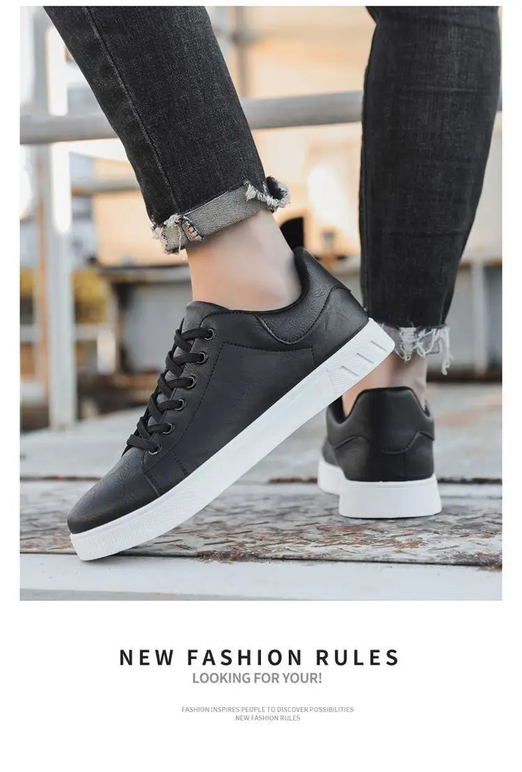 2026 Men's Shoes, New Style Four Seasons Fashionable Versatile Soft Sole White Casual Shoes, Breathable Summer Men’s Sneakers