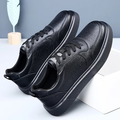 Sapatilhas DIMANYU para homem em pele genuína, novas para o verão de 2026, sapatos casuais para homem com plataforma, atacadores, estilo simples e moderno, respiráveis