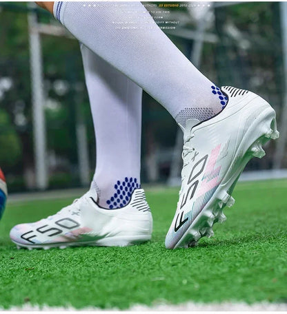 Nouvelles chaussures de football pour hommes, adaptées à la pratique sur gazon, ultralégères, antidérapantes, baskets de sport pour activités de plein air, chaussures de football professionnelles, chaussures d'entraîne