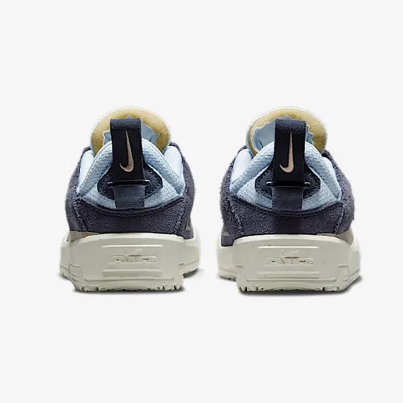 La nuova serie SB di Nike offre grip elevato, comfort e resistenza per scarpe da skateboard outdoor da donna. Materiale in mesh leggero, resistente per gli spostamenti quotidiani, scarpe basse flat. SB Day One trendy blu, versatile, sportiva