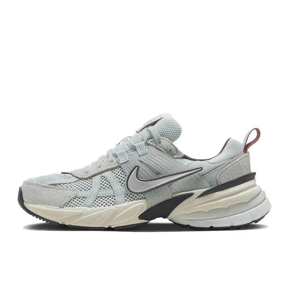 Nike V2K Run Ανδρικά παπούτσια τρεξίματος χαμηλού προφίλ: Ευέλικτα, ανθεκτικά, για casual προπόνηση και μετακινήσεις στην πόλη HJ4497-001