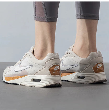 Scarpe da running leggere da donna Nike genuine Air Max Solo FN0784-105