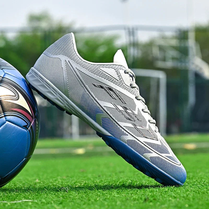 Chaussures de football FG/TF populaires, crampons de football unisexes à tige basse, baskets de football pour terrain, crampons d'entraînement rapides, crampons antidérapants à pointes longues