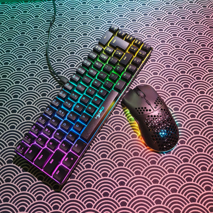 Set gaming portatile HXSJ 60% RGB con tastiera e mouse, tastiera a membrana cablata 68 tasti e mouse wireless leggero a 3 modalità per PC Mac