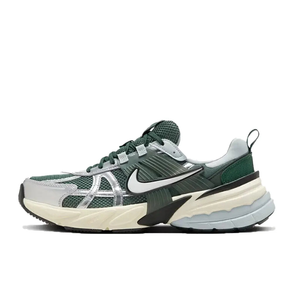 Nike V2K Run Ανδρικά παπούτσια τρεξίματος χαμηλού προφίλ: Ευέλικτα, ανθεκτικά, για casual προπόνηση και μετακινήσεις στην πόλη HJ4497-001