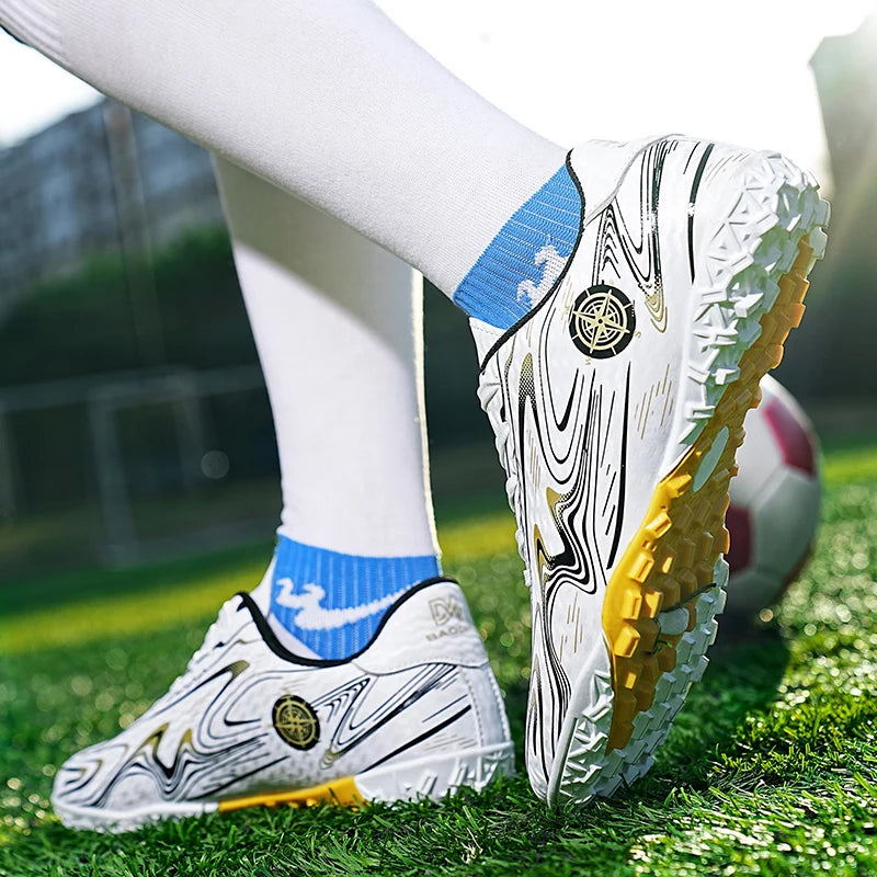 Chaussures de Football basses pour hommes, crampons de Football professionnels pour enfants en plein air, baskets d'entraînement sur gazon de haute qualité, chaussures de Sport, nouvelle collection