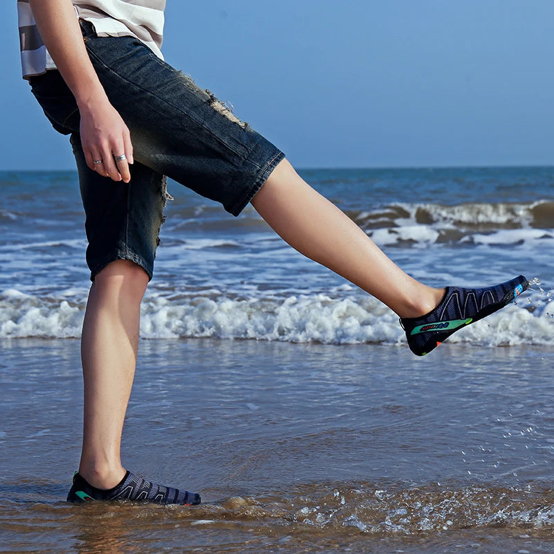 Aqua Shoes Quick Dry Beach Water Shoes Unisex Swim Aqua Slippers Barefoot Surfing Upstream Sneakers Light Summer Outdoor Socks
