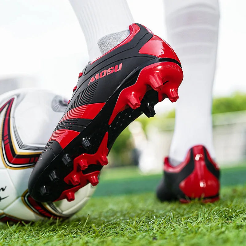 Neue Fußballschuhe für Herren und Damen, Hallen- und Outdoor-Sportschuhe mit langen Stollen und Multinocken für das Fußballtraining auf Matten